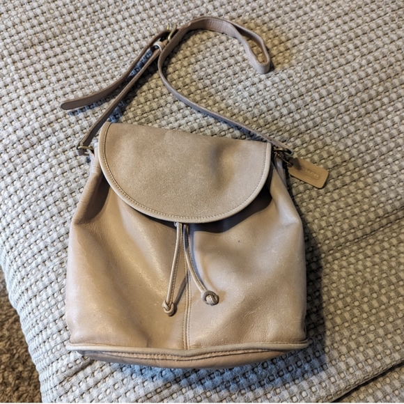 Coach Handbags - Vintage Coach Shoulder Pouch Bag